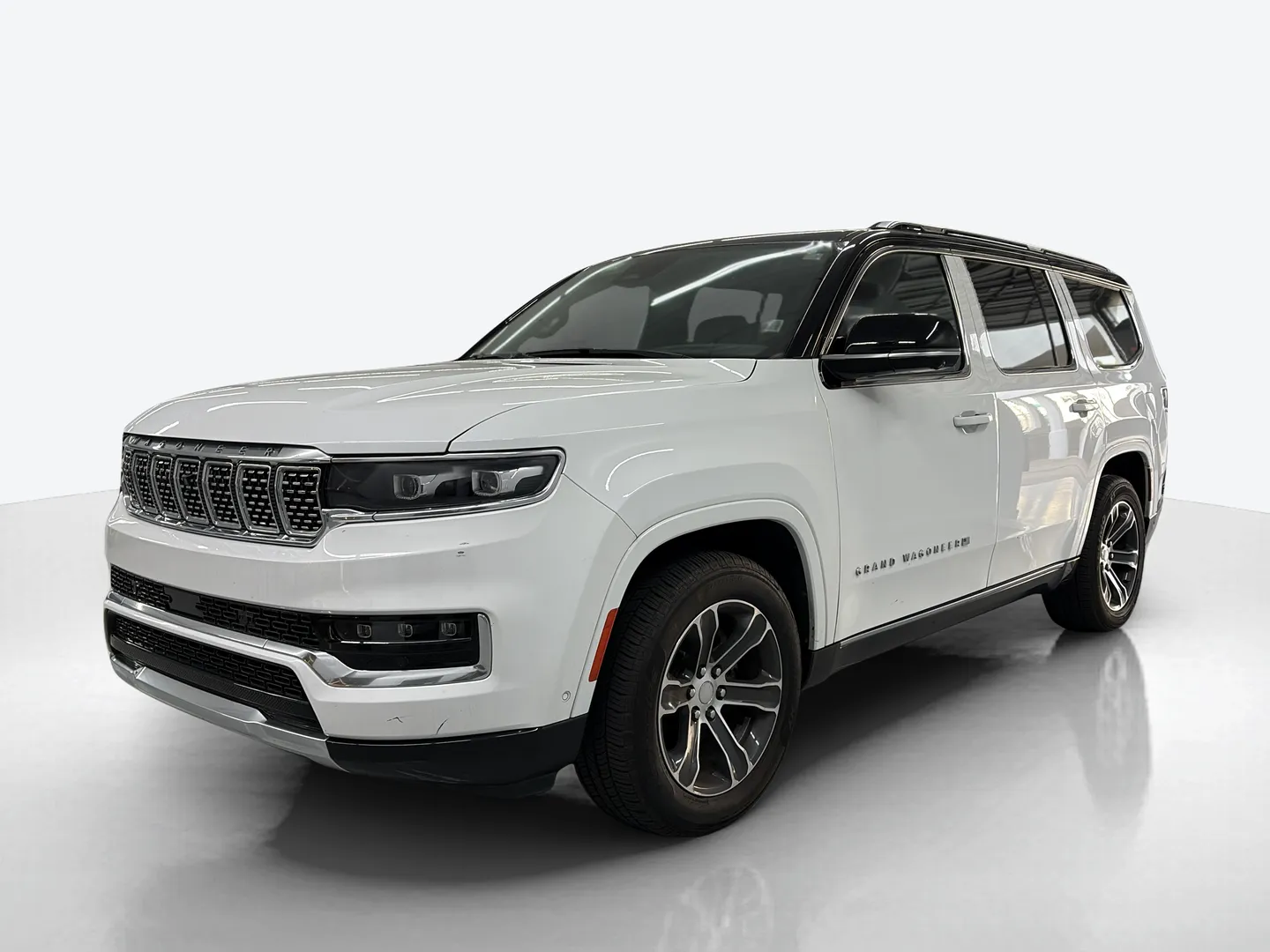 2023 Jeep Grand Wagoneer — image 1 of 6