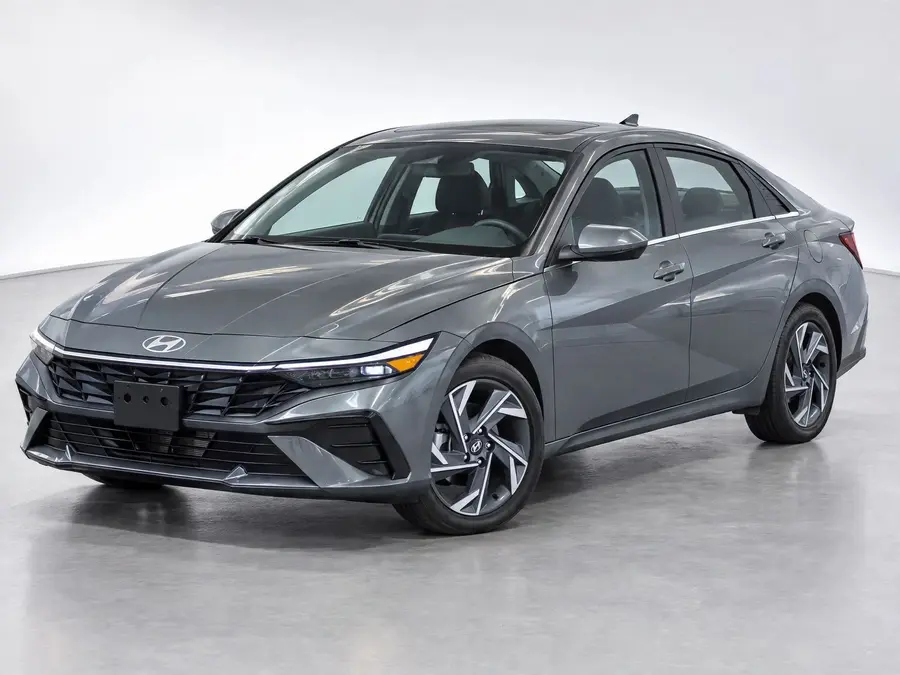 2025 Hyundai Elantra — image 1 of 9