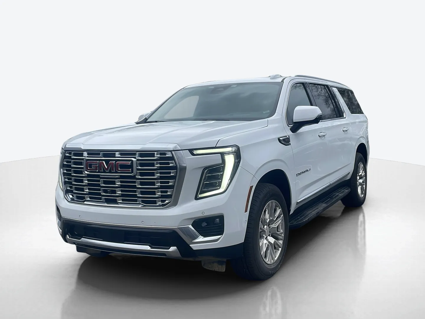 2026 GMC Yukon XL — image 1 of 8