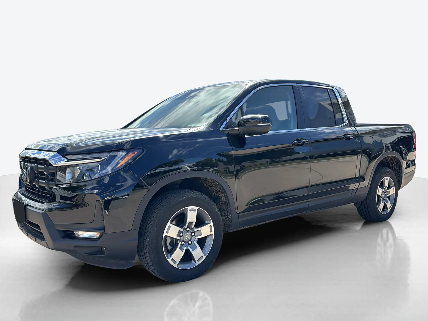 2025 Honda Ridgeline — image 1 of 6