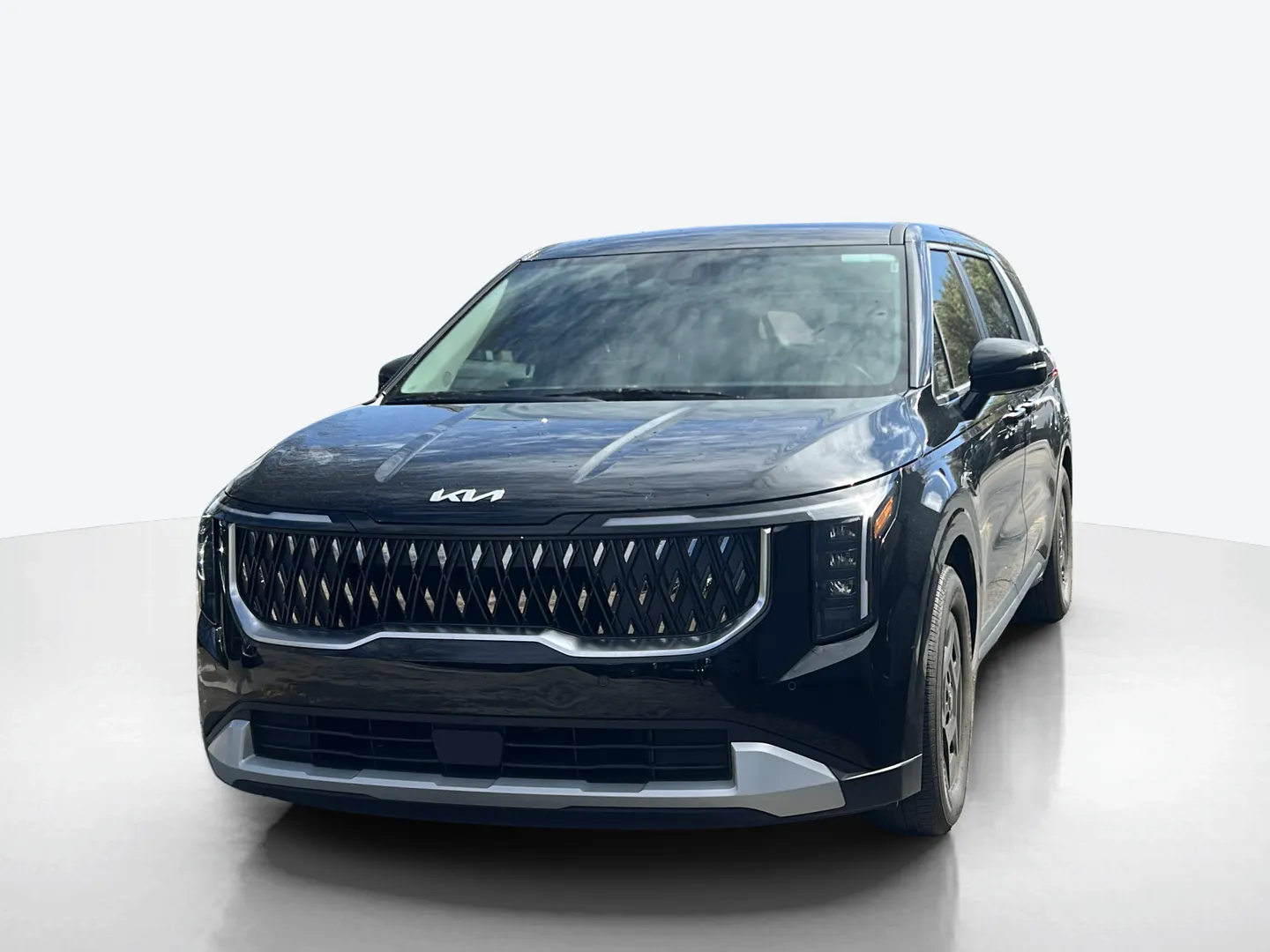 2025 Kia Carnival — image 1 of 8