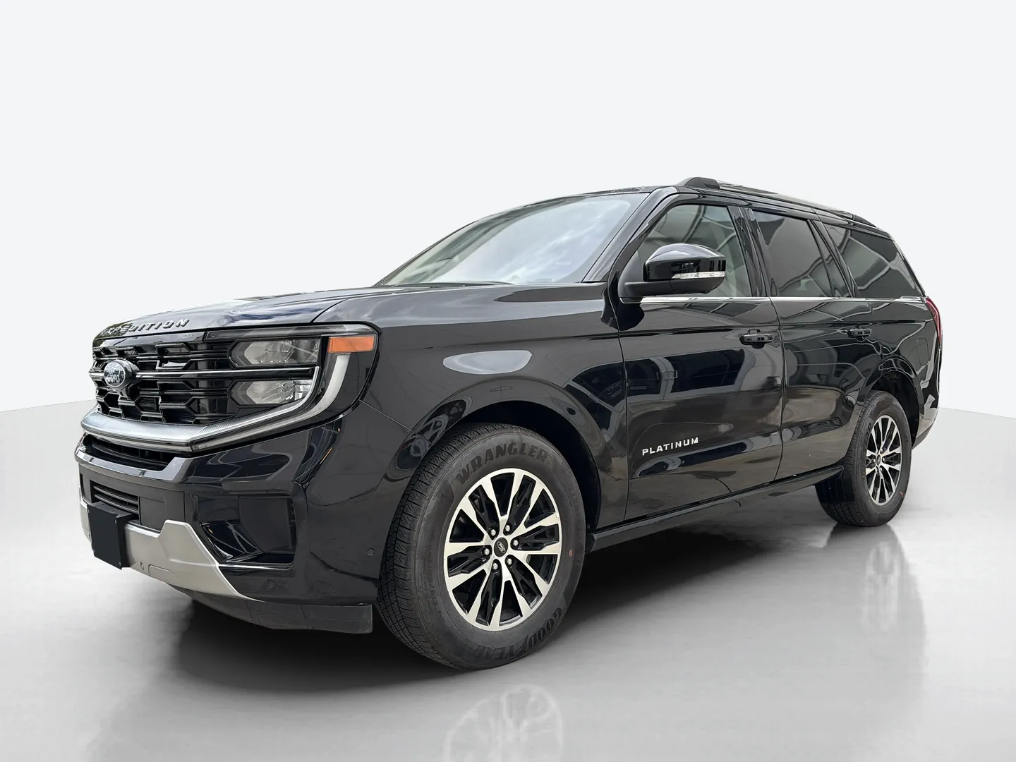 2025 Ford Expedition — image 1 of 8
