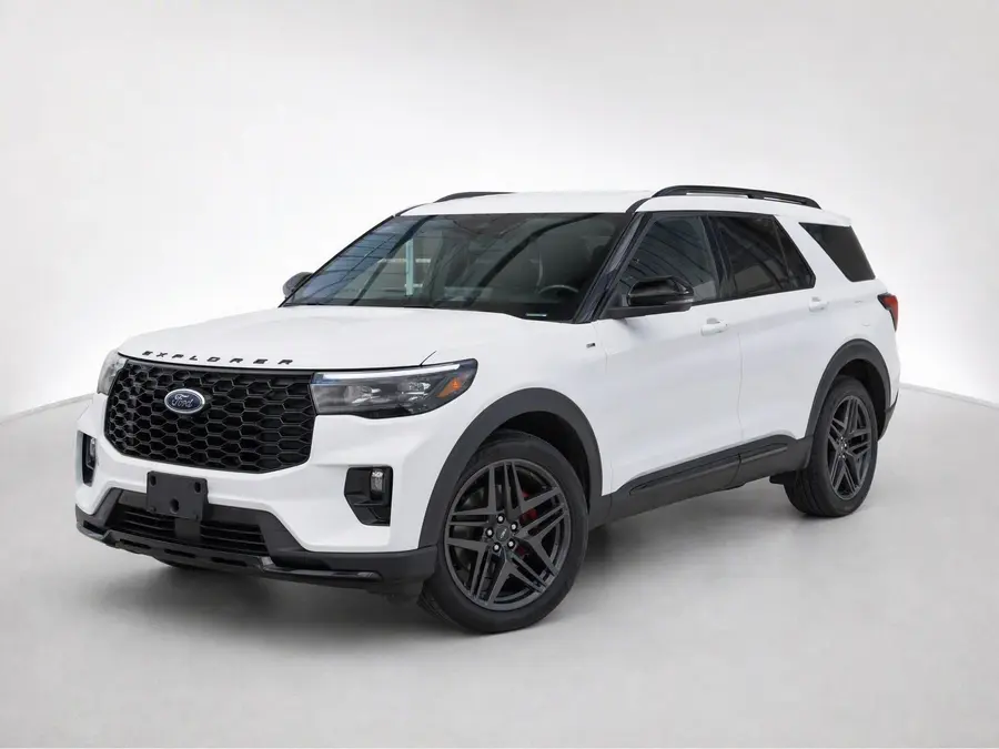 2025 Ford Explorer — image 1 of 9
