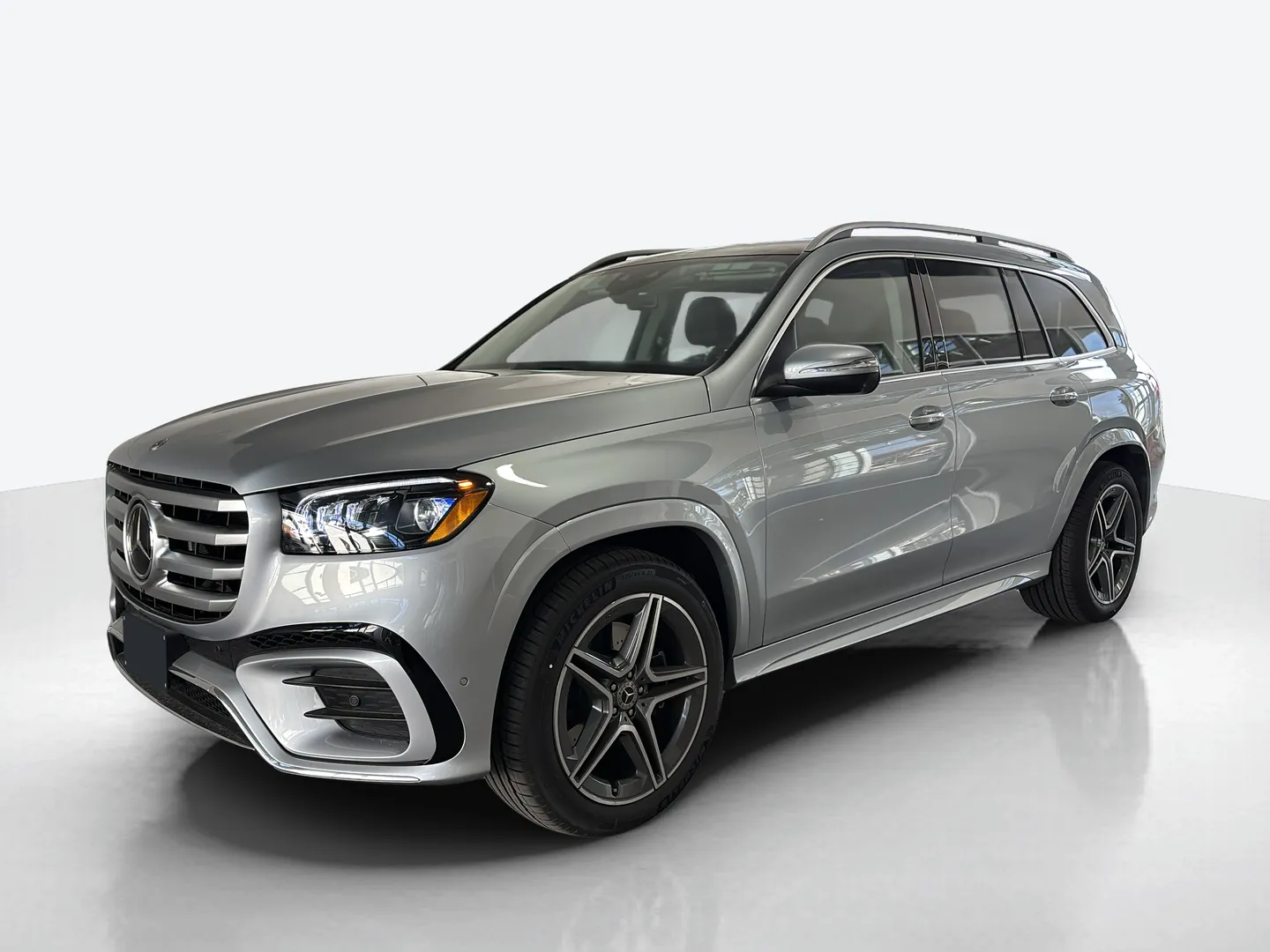 2026 Mercedes-Benz GLS — image 1 of 6