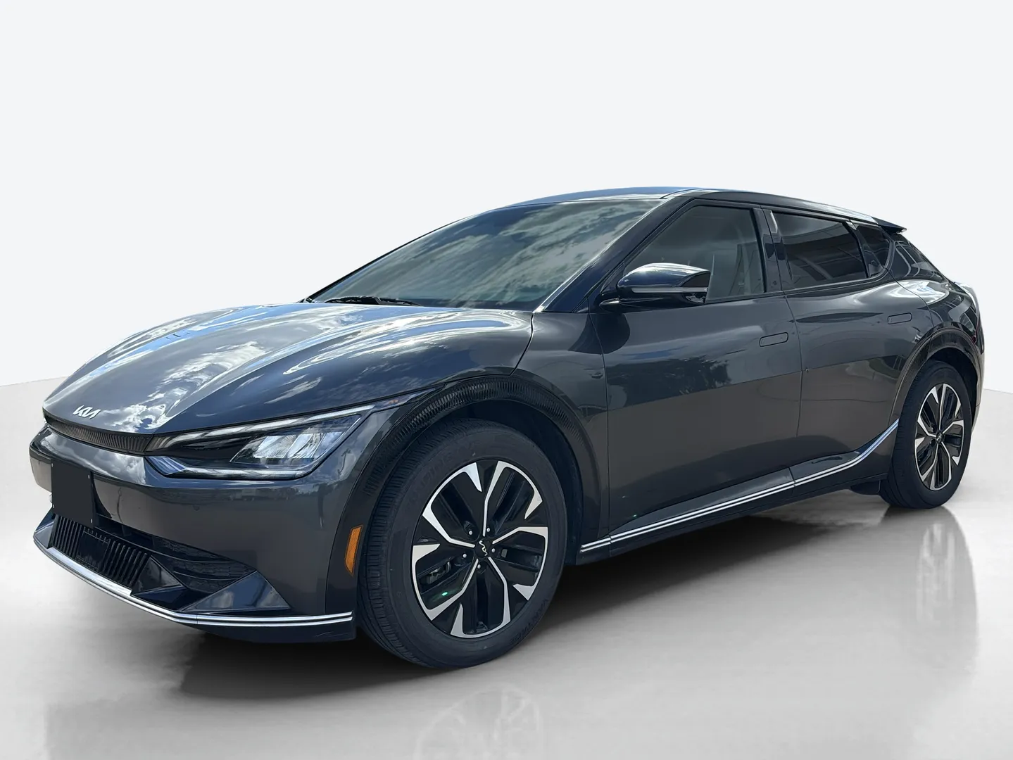 2023 Kia EV6 — image 1 of 8