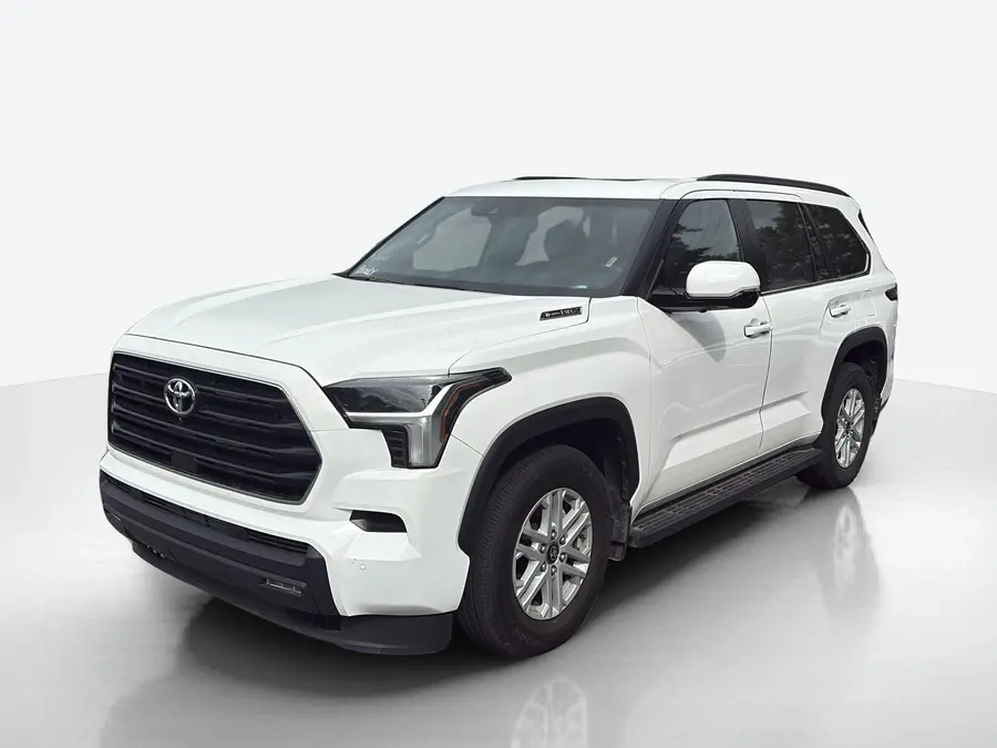 2025 Toyota Sequoia — image 1 of 8
