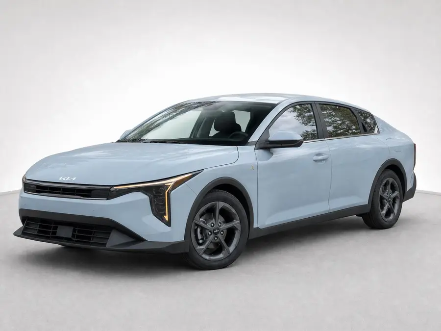 2025 Kia K4 — image 1 of 9