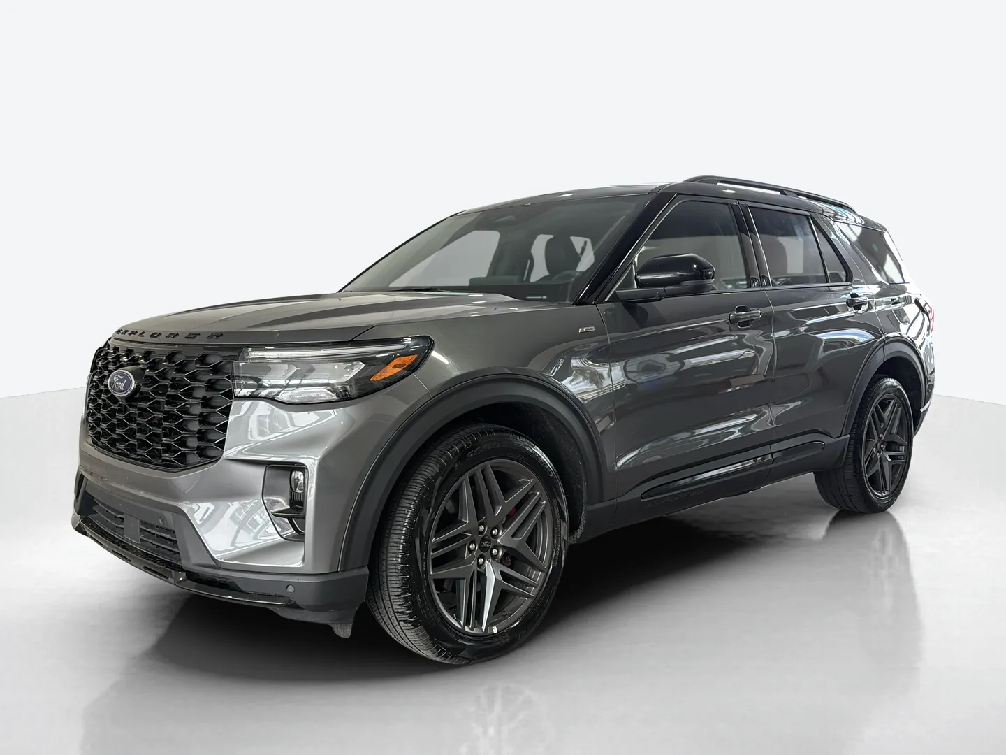 2025 Ford Explorer — image 1 of 6