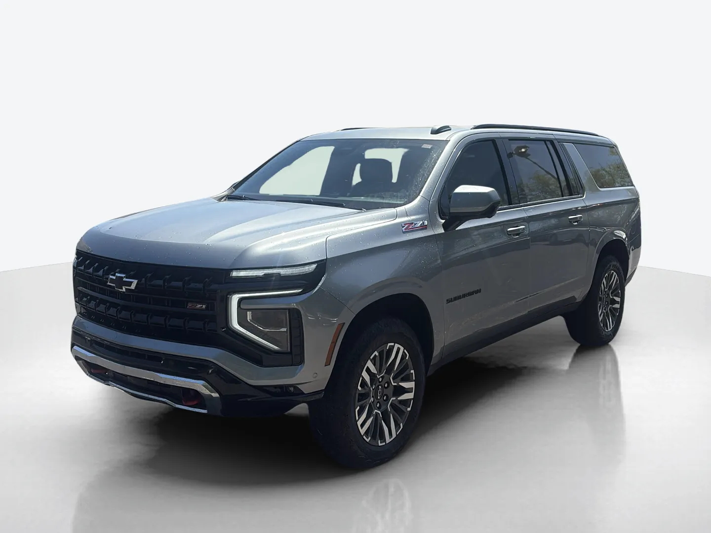 2025 Chevrolet Suburban — image 1 of 6