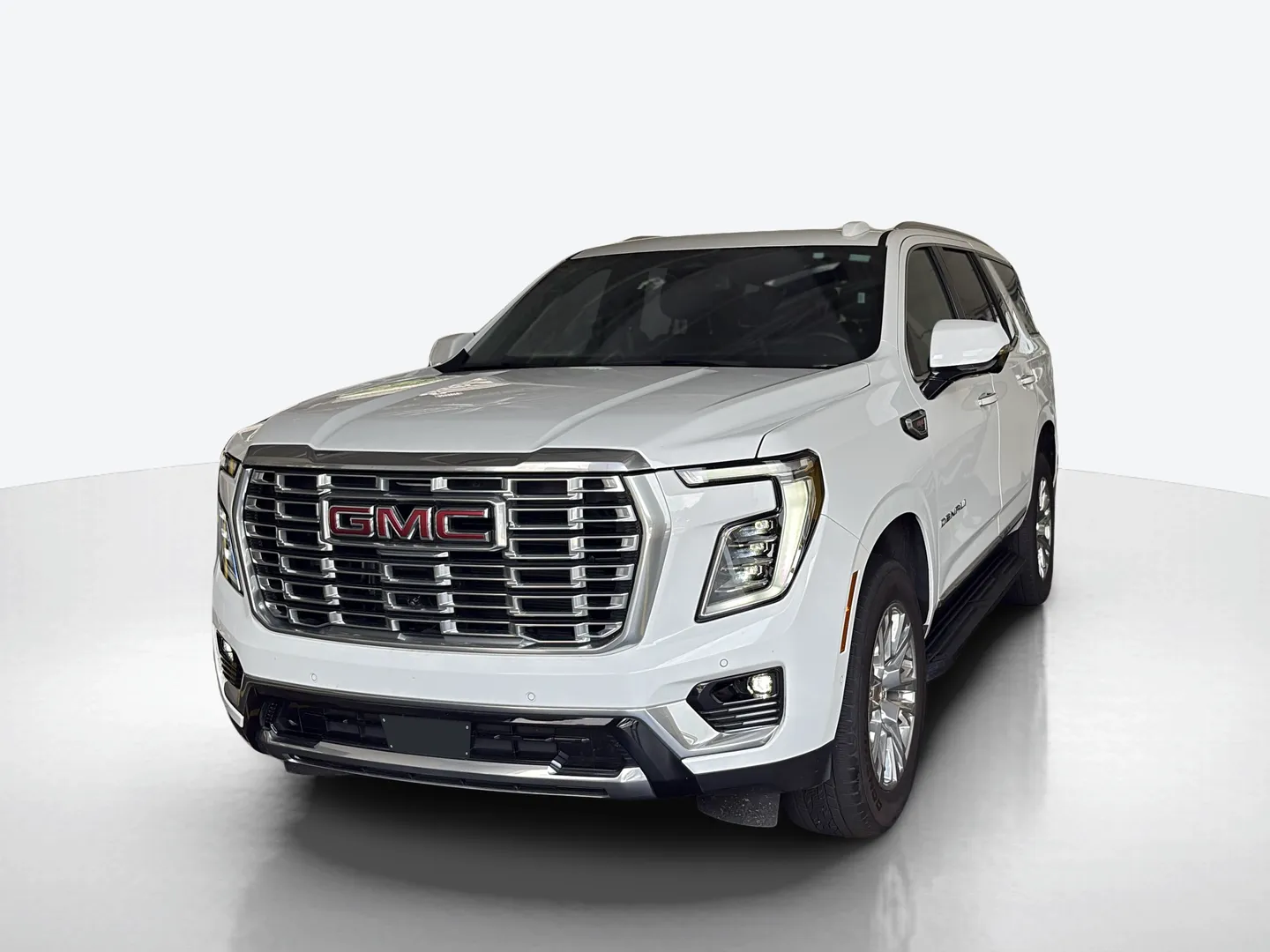2025 GMC Yukon — image 1 of 8