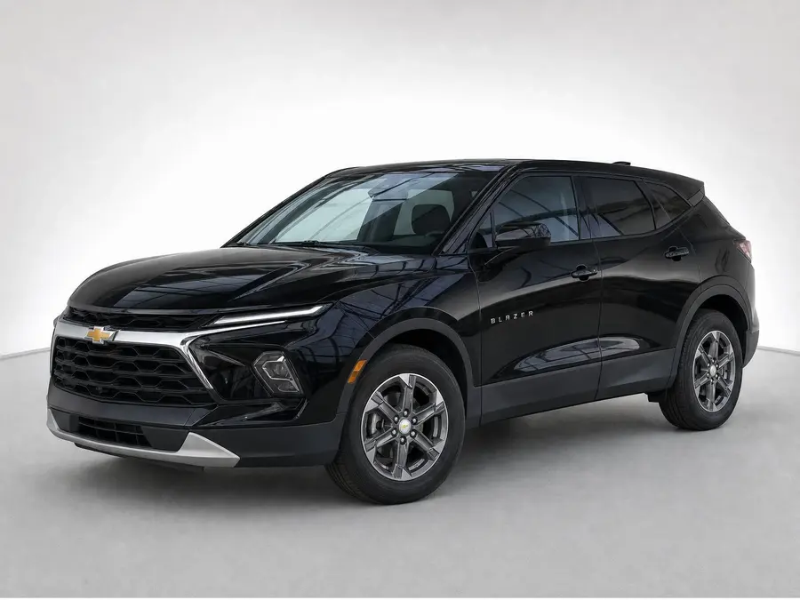 2025 Chevrolet Blazer — image 1 of 9