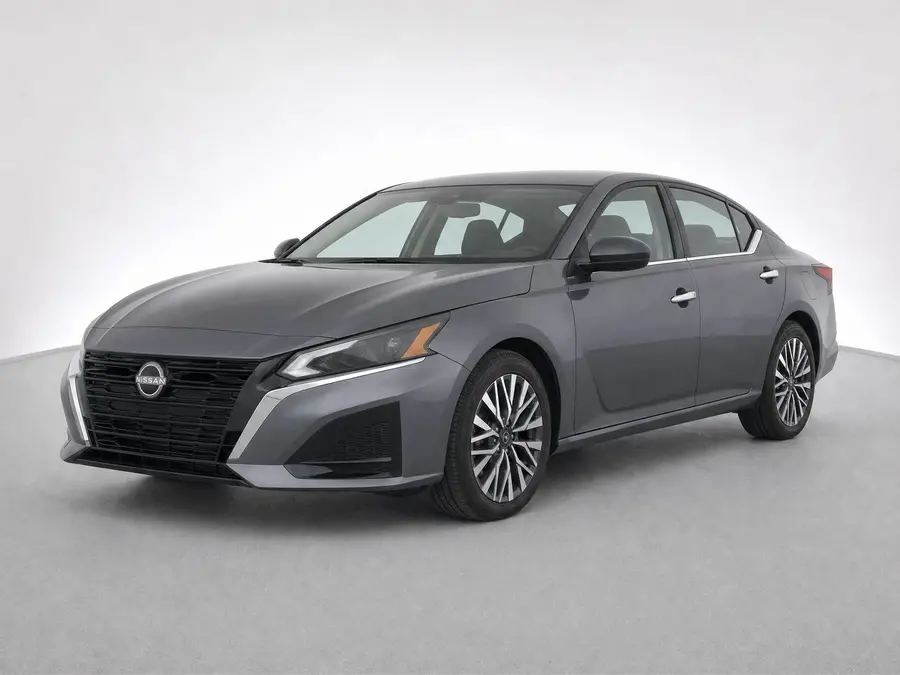 2025 Nissan Altima — image 1 of 9