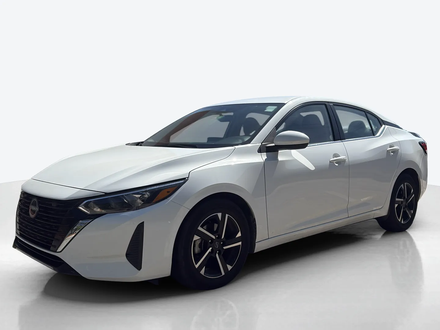 2025 Nissan Sentra — image 1 of 4
