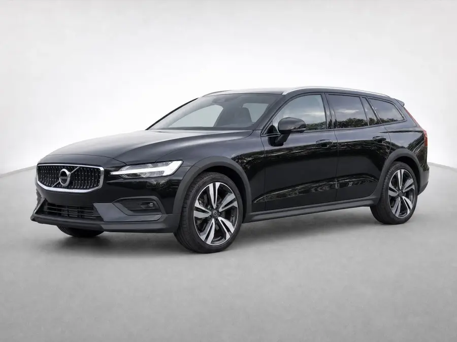 2025 Volvo V60 Cross Country — image 1 of 9