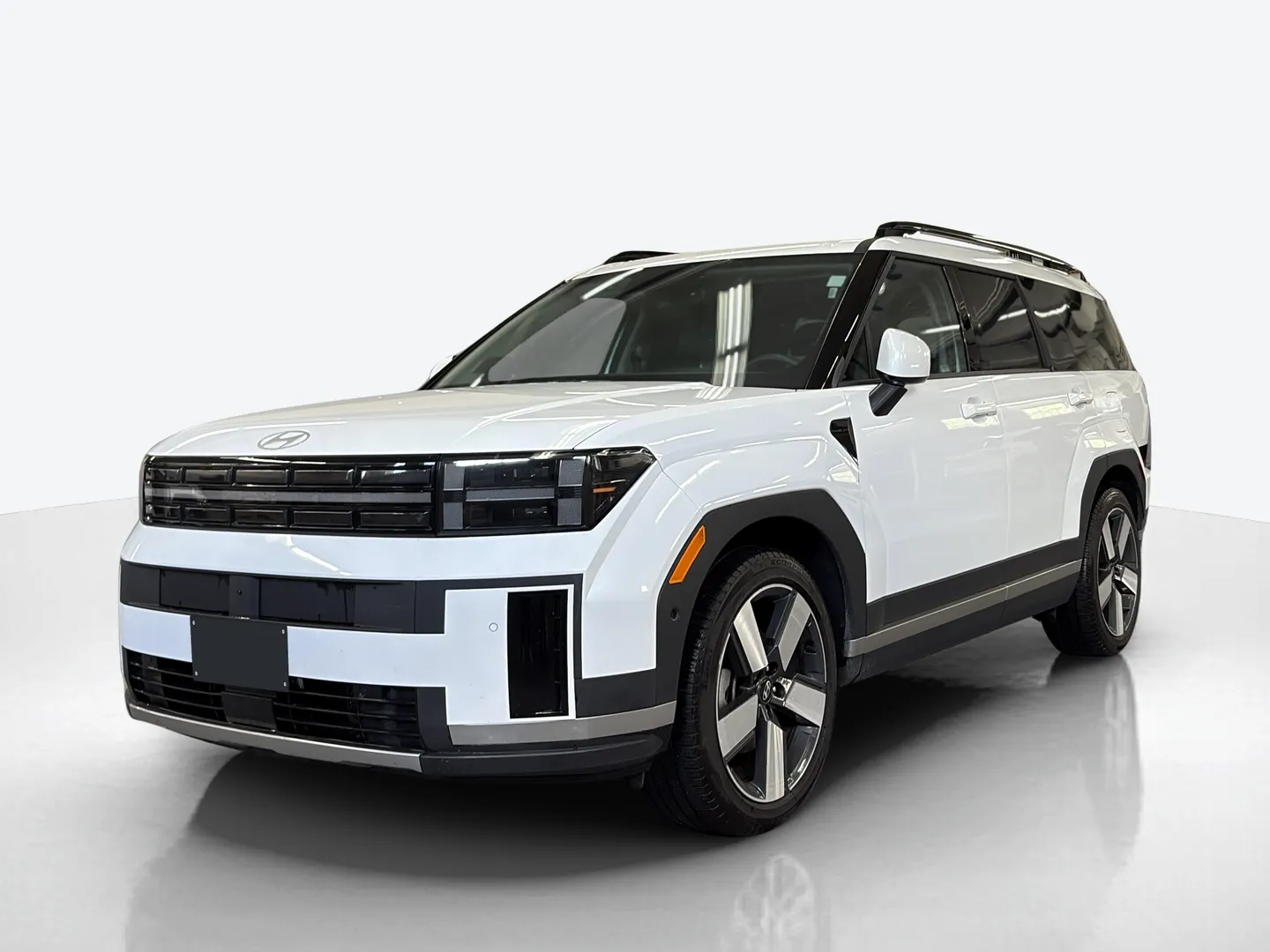 2025 Hyundai Santa Fe Hybrid — image 1 of 6