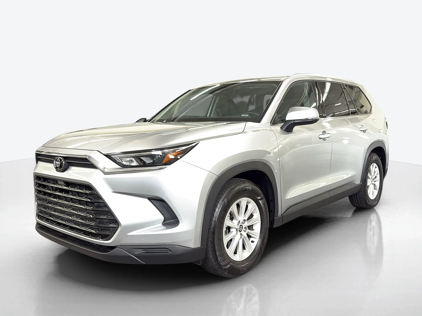 2025 Toyota Grand Highlander — image 1 of 5