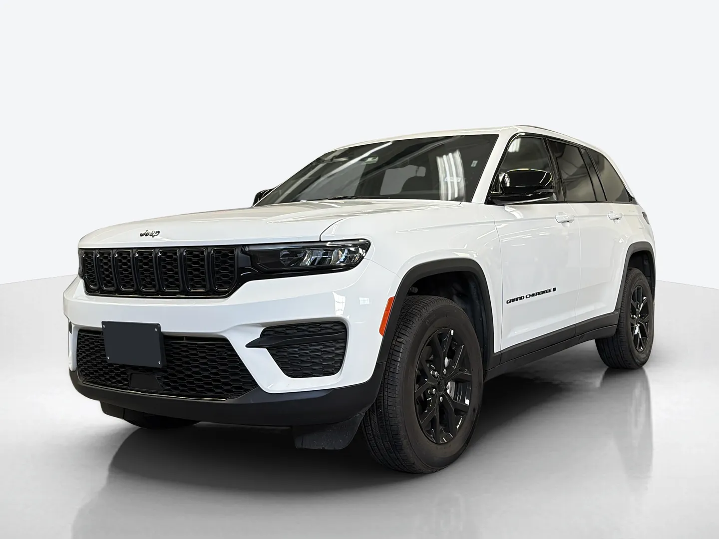 2025 Jeep Grand Cherokee — image 1 of 6