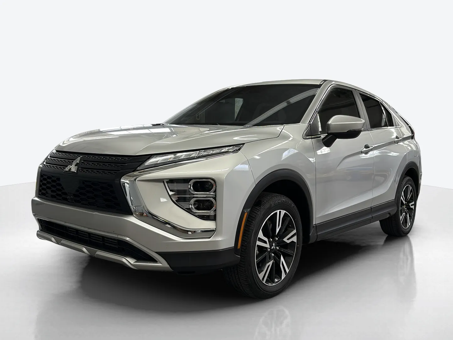 2025 Mitsubishi Eclipse Cross — image 1 of 5