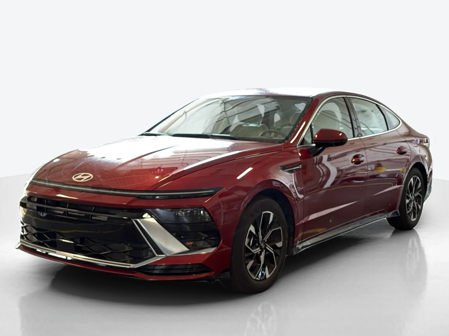 2025 Hyundai Sonata — image 1 of 5