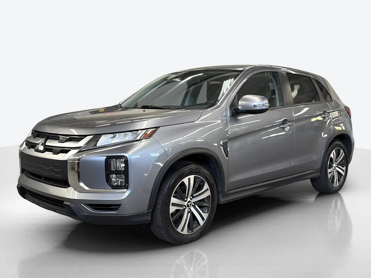 2025 Mitsubishi Outlander Sport — image 1 of 6