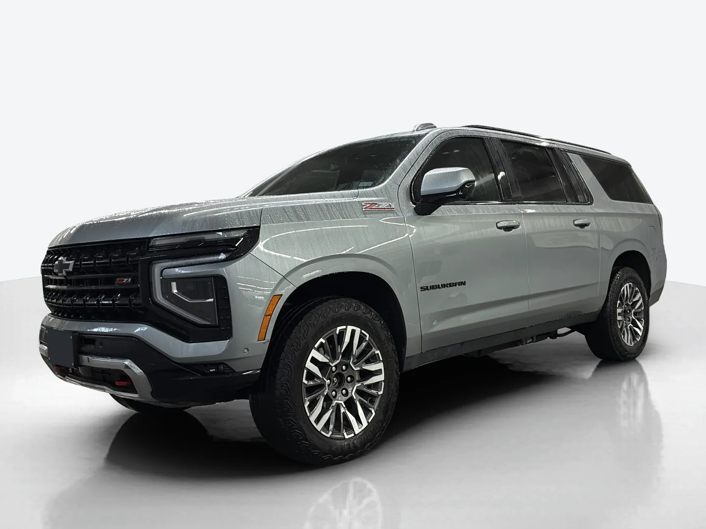 2025 Chevrolet Suburban — image 1 of 6