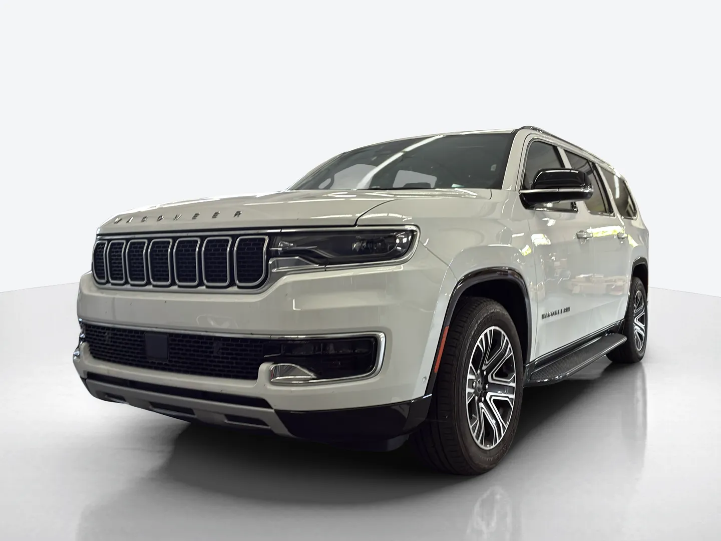 2025 Jeep Wagoneer L — image 1 of 6