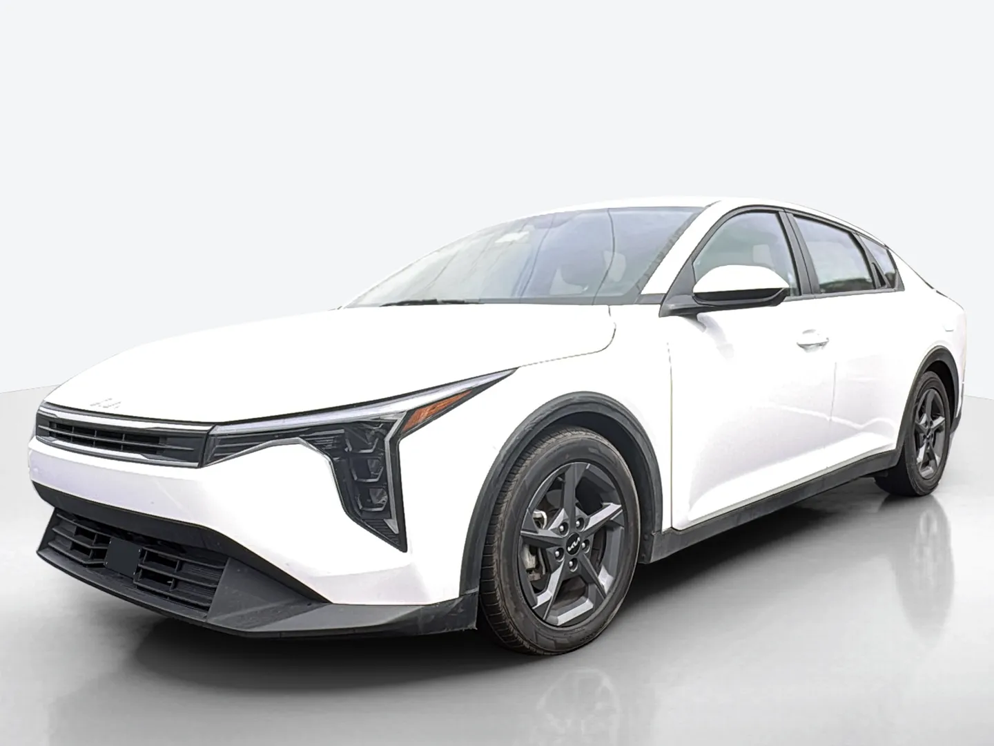 2025 Kia K4 — image 1 of 6