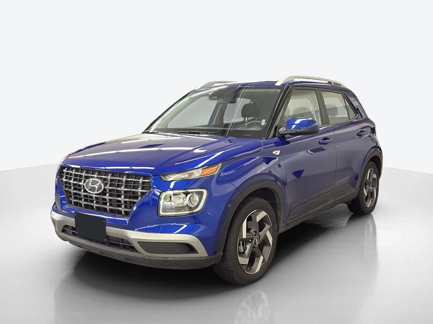 2025 Hyundai Venue — image 1 of 6