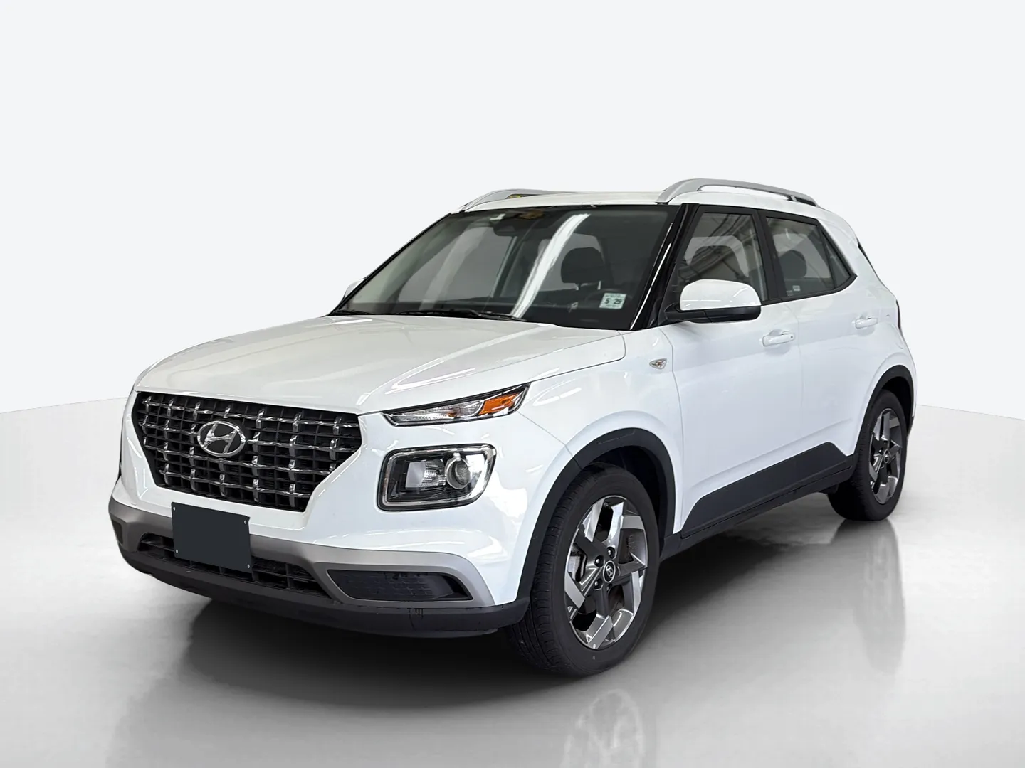 2025 Hyundai Venue — image 1 of 6