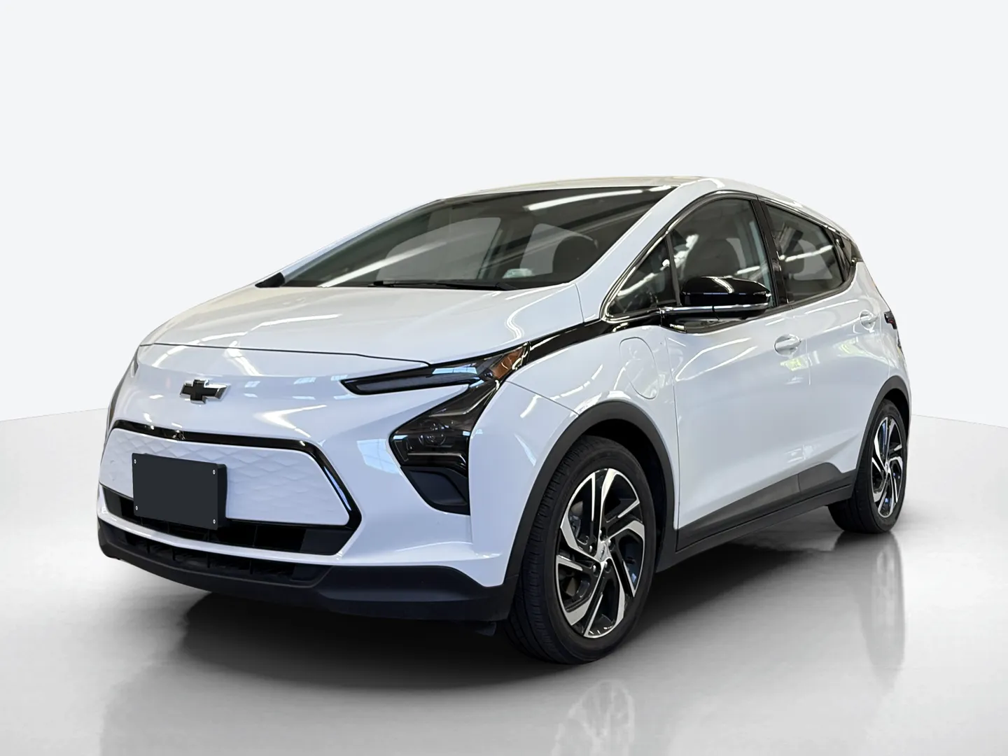 2023 Chevrolet Bolt EV — image 1 of 5