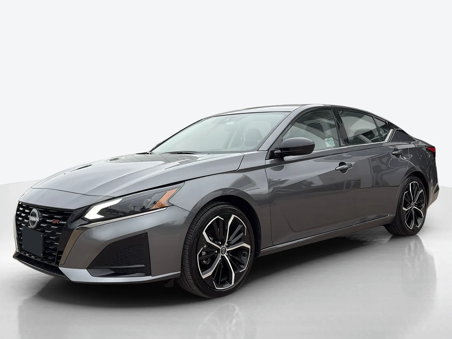 2025 Nissan Altima — image 1 of 6