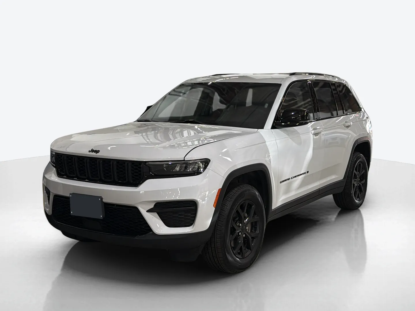 2025 Jeep Grand Cherokee — image 1 of 6