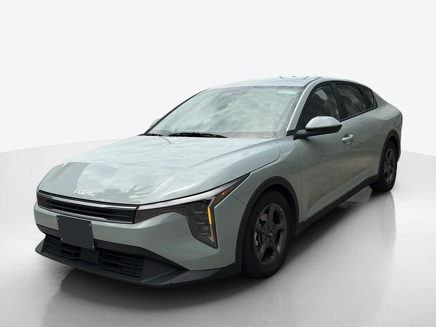 2025 Kia K4 — image 1 of 6