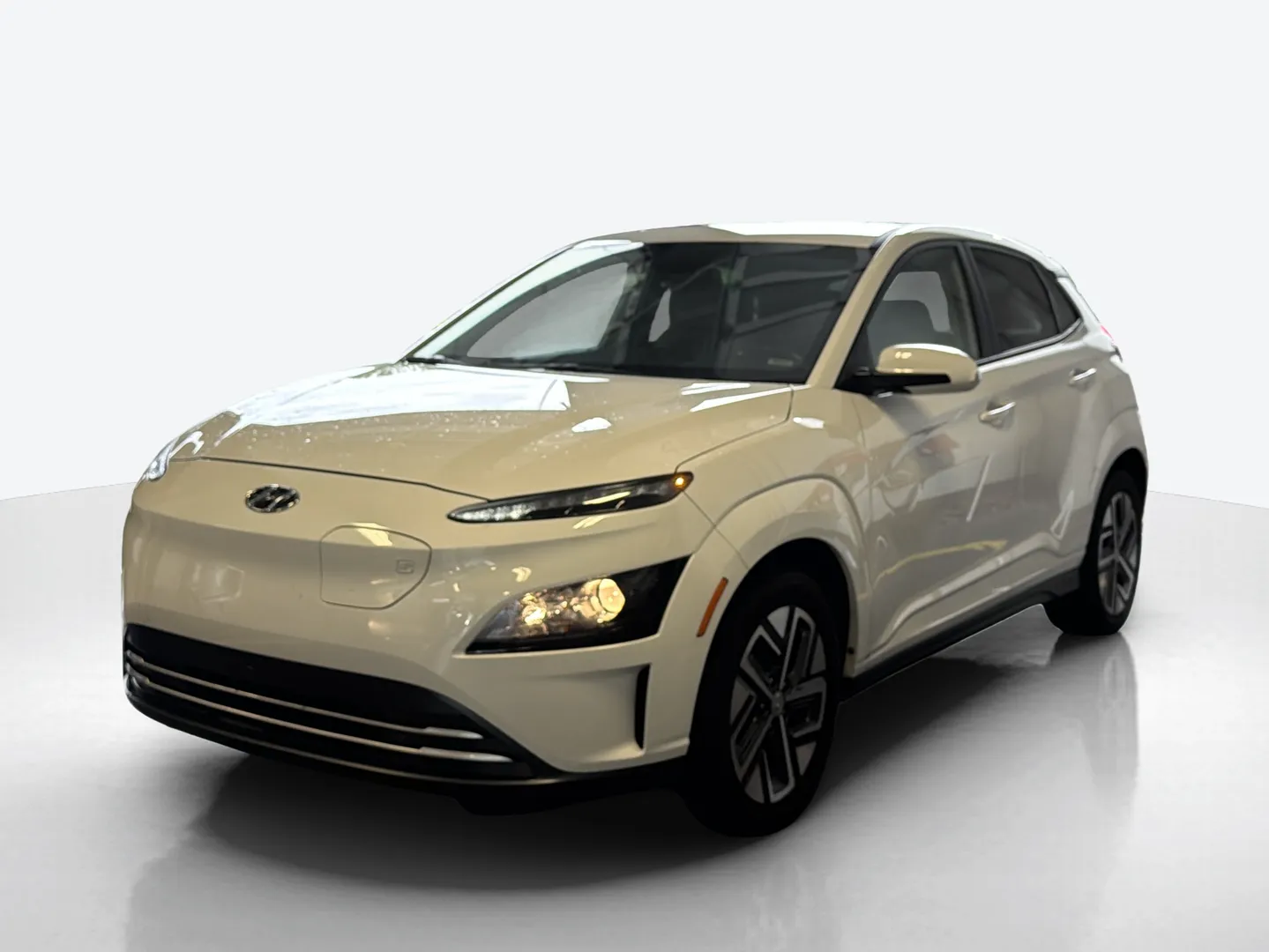 2023 Hyundai Kona Electric — image 1 of 4