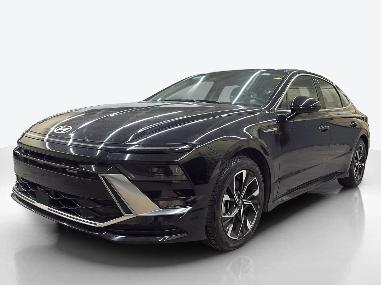 2025 Hyundai Sonata — image 1 of 6