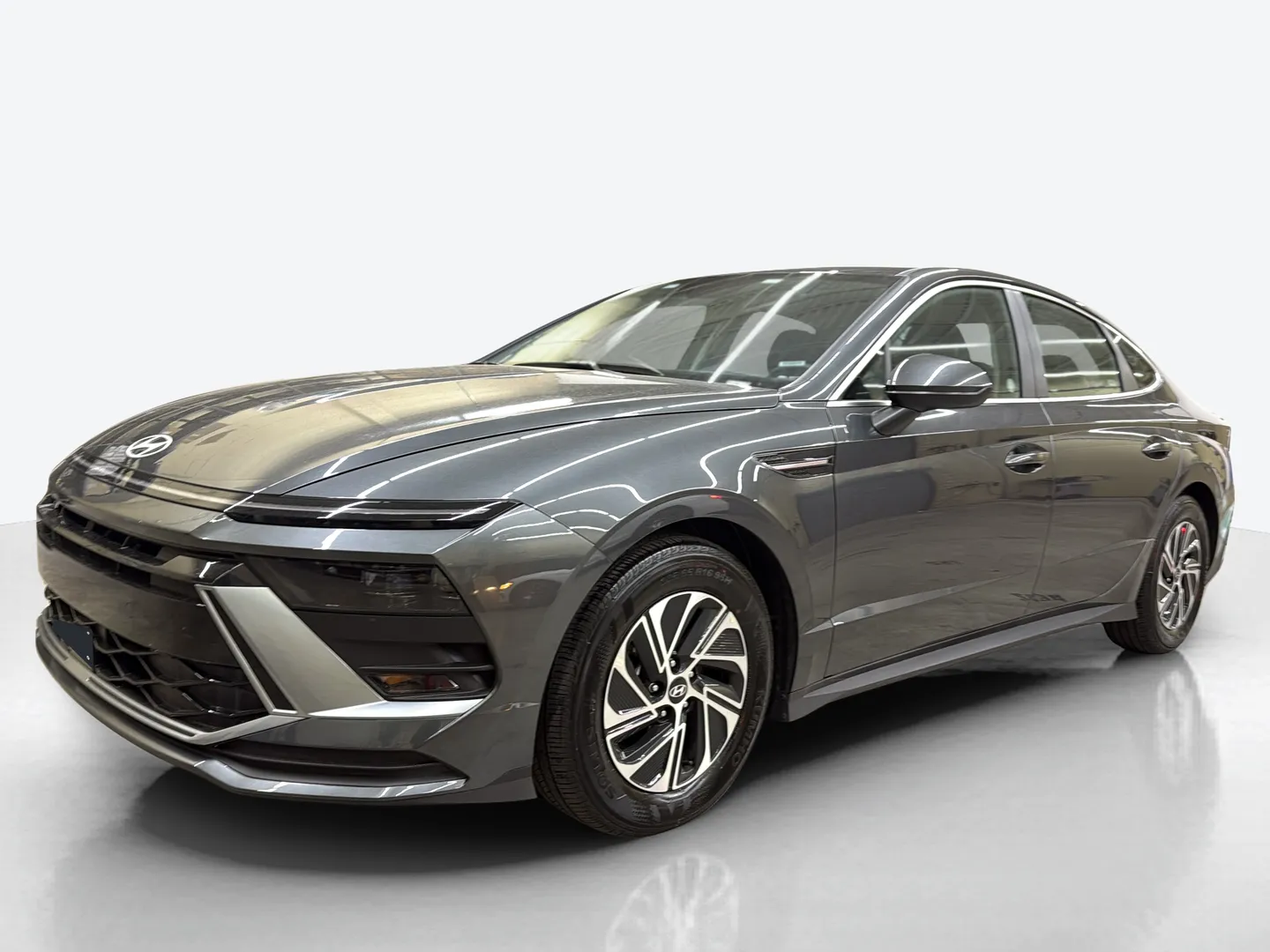 2026 Hyundai Sonata Hybrid — image 1 of 6