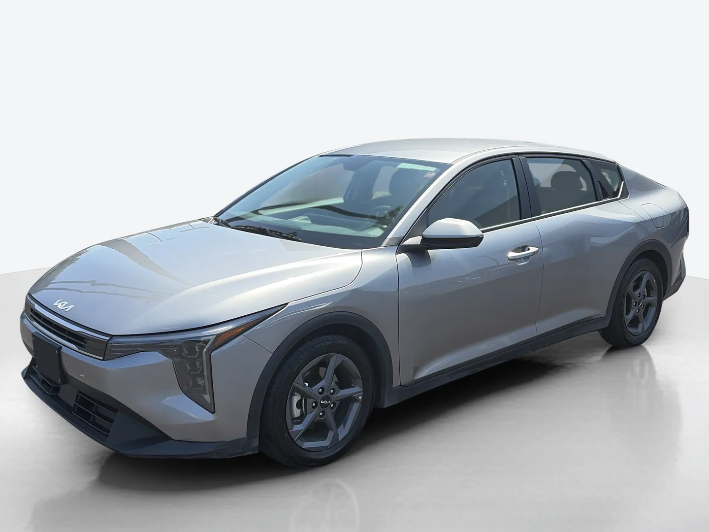 2025 Kia K4 — image 1 of 6