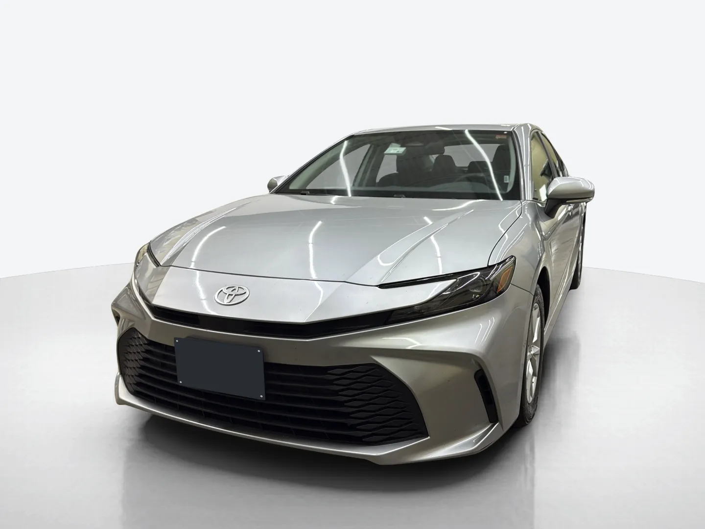 2025 Toyota Camry — image 1 of 6