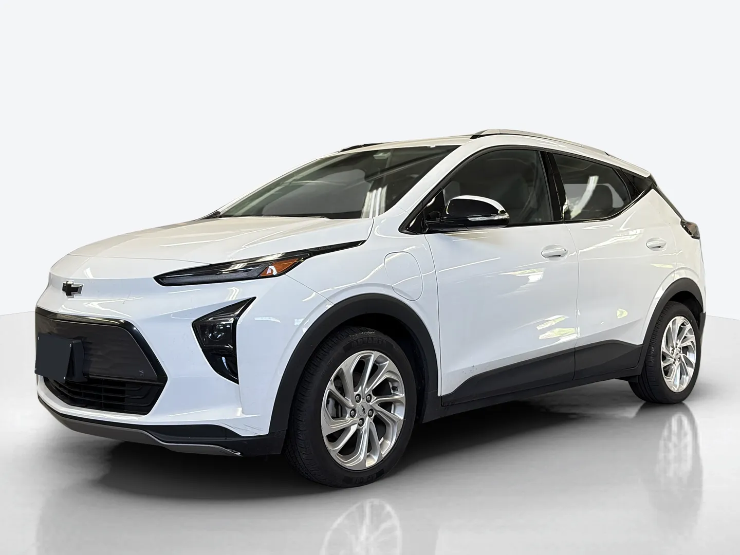 2023 Chevrolet Bolt EUV — image 1 of 5