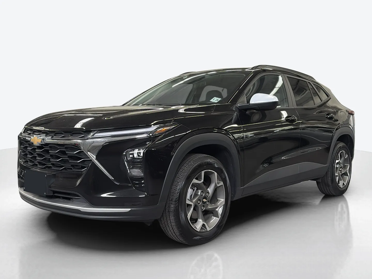2025 Chevrolet Trax — image 1 of 6