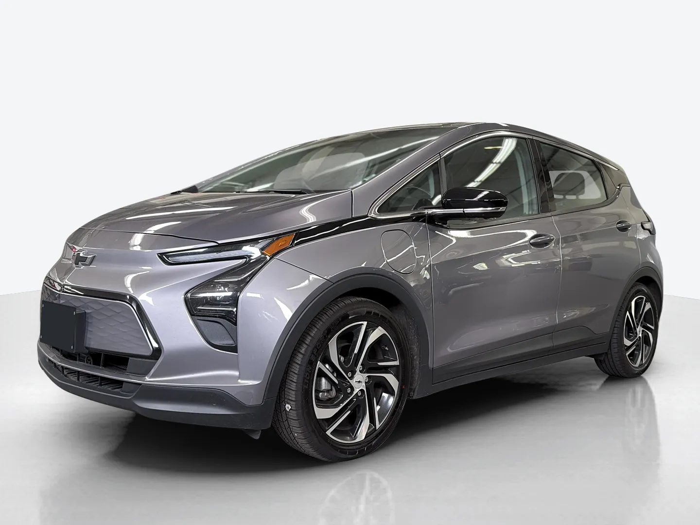 2023 Chevrolet Bolt EV — image 1 of 6