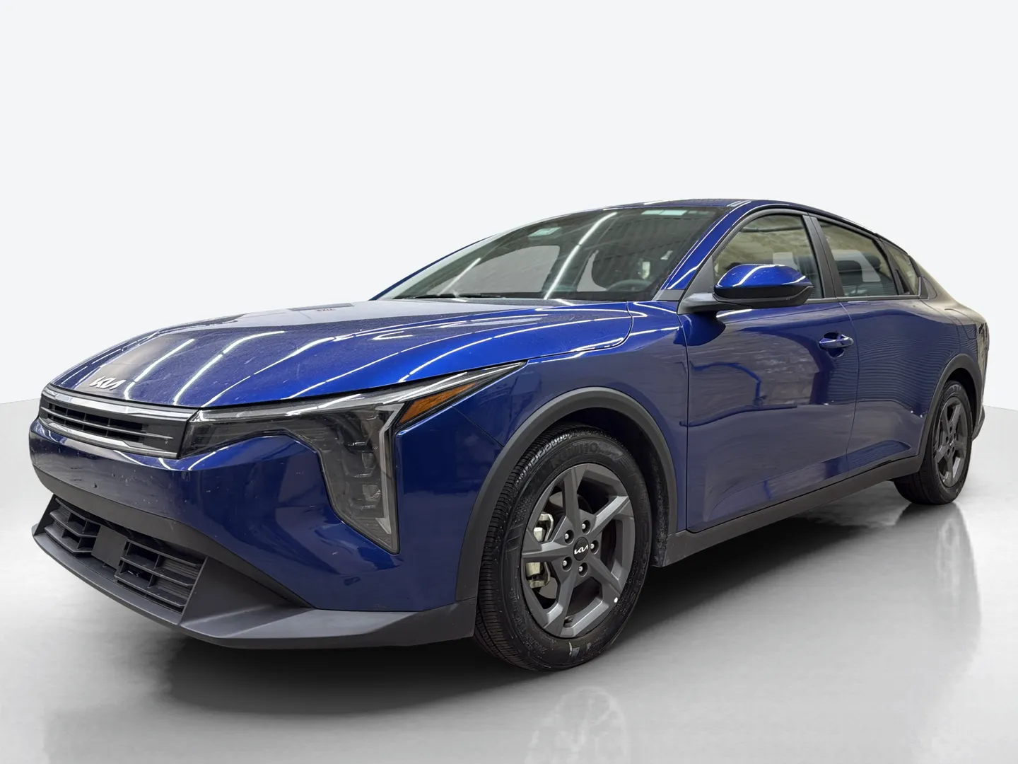 2025 Kia K4 — image 1 of 6