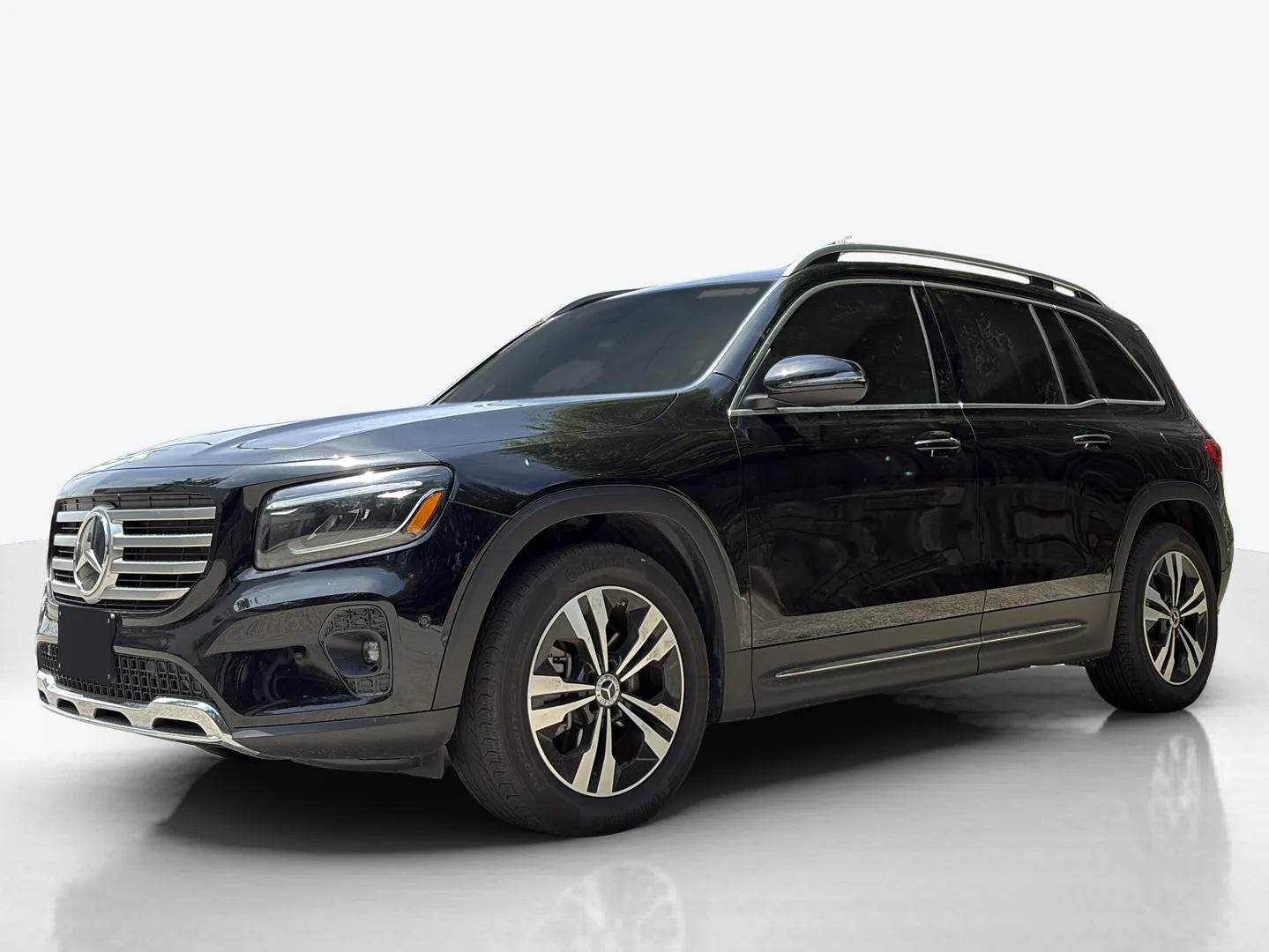 2025 Mercedes-Benz GLB — image 1 of 6