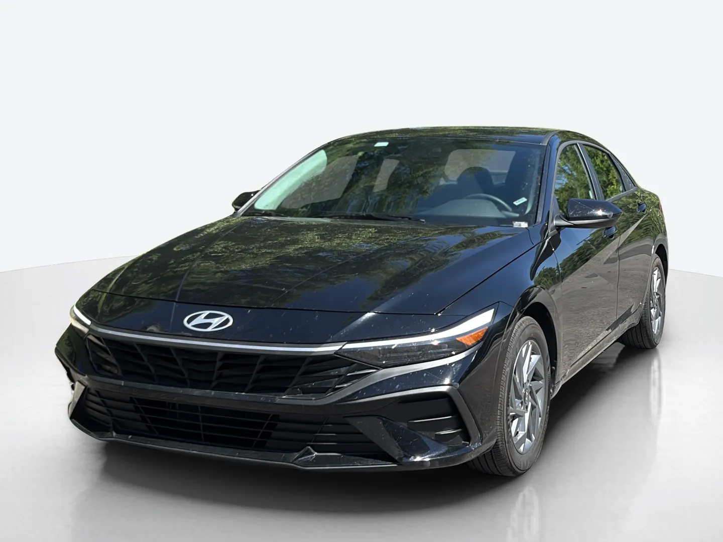 2026 Hyundai Elantra Hybrid — image 1 of 6
