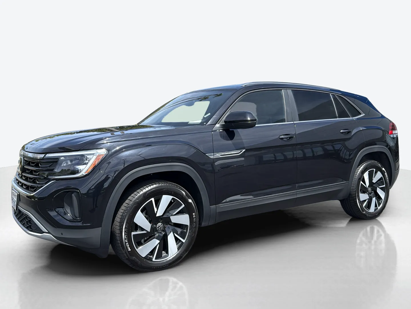 2026 Volkswagen Atlas Cross Sport — image 1 of 6