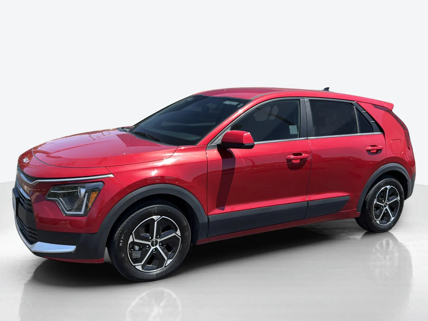 2025 Kia Niro — image 1 of 8