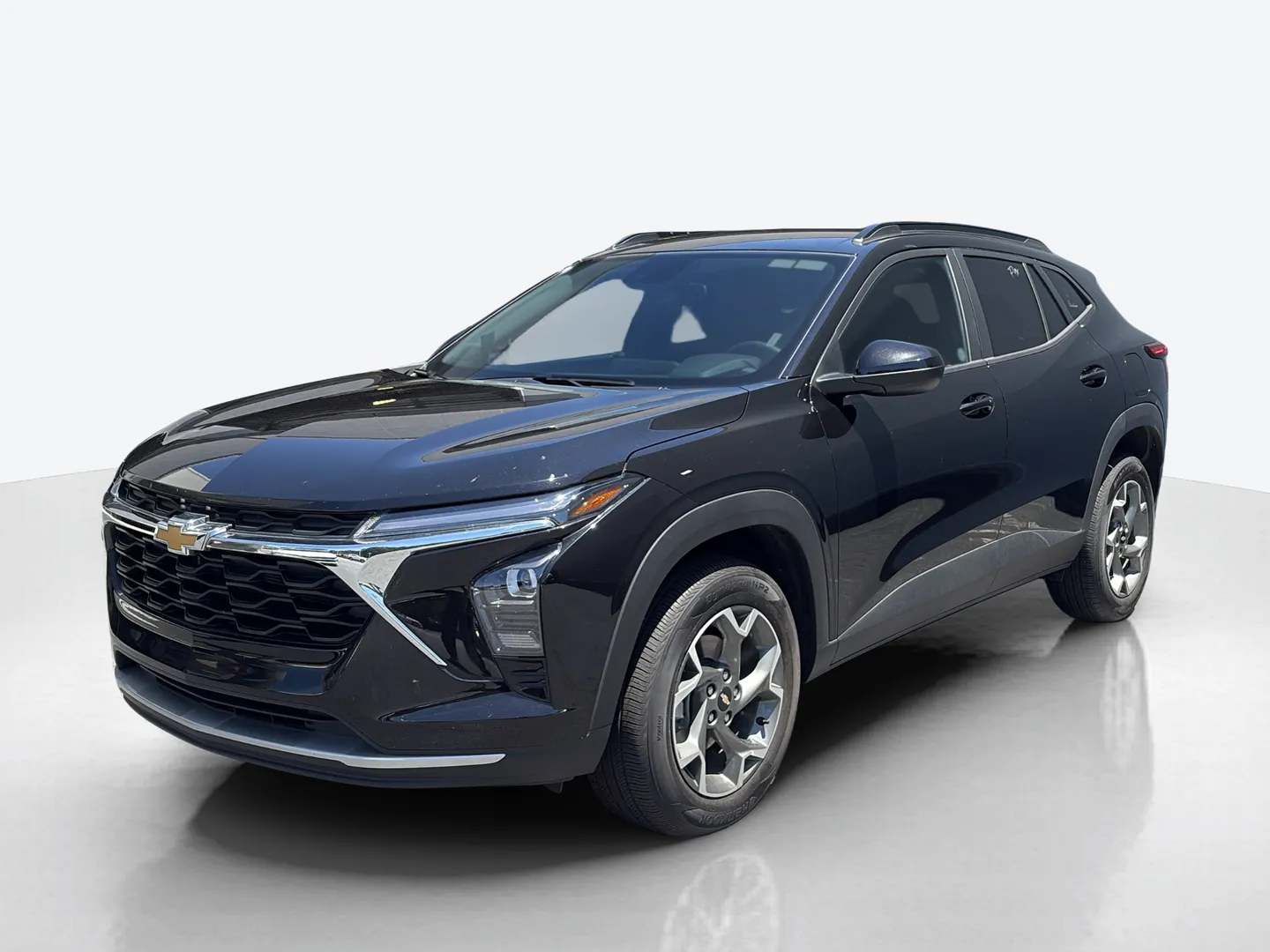 2025 Chevrolet Trax — image 1 of 5