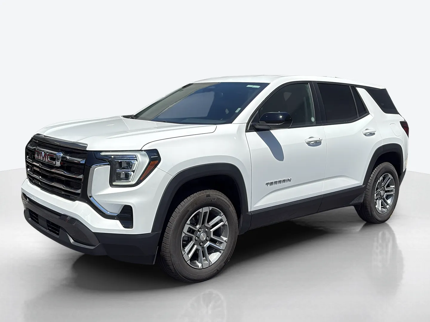 2026 GMC Terrain — image 1 of 4