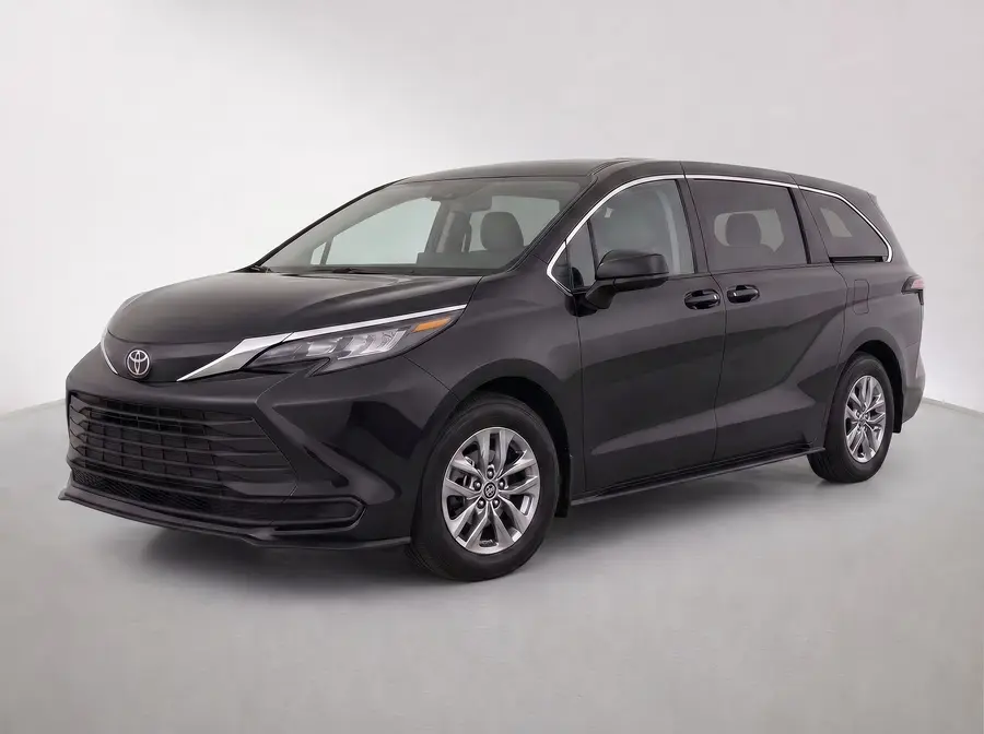 2026 Toyota Sienna — image 1 of 9