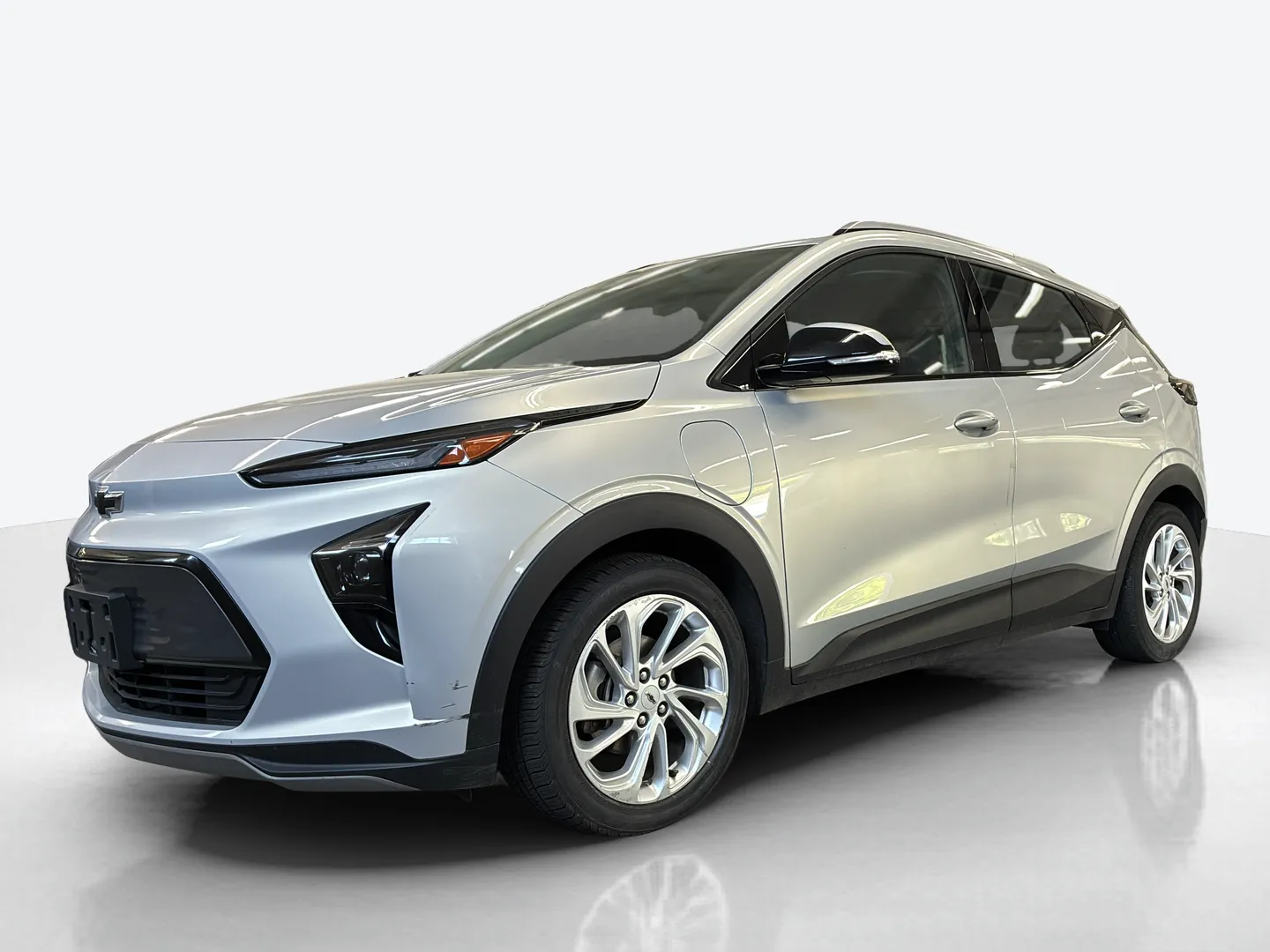 2023 Chevrolet Bolt EUV — image 1 of 5